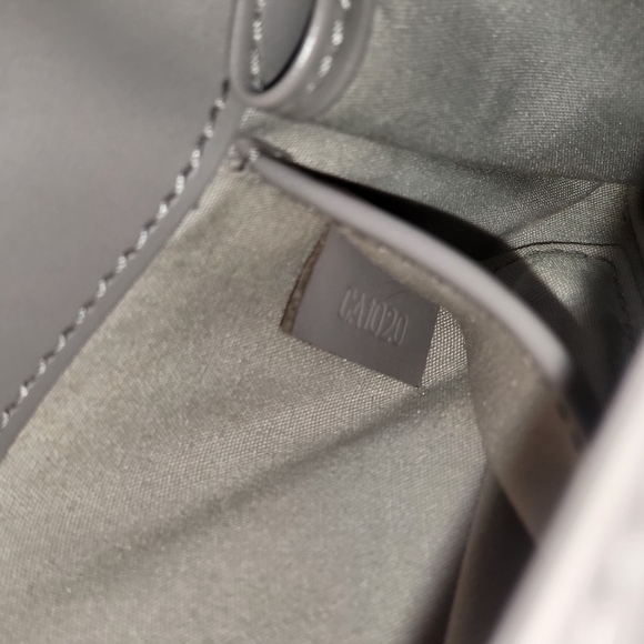 LOUIS VUITTON Epi Honfleur Mauve in Lilac Shoulder Bag...Authentic!!! - Picture 10 of 16